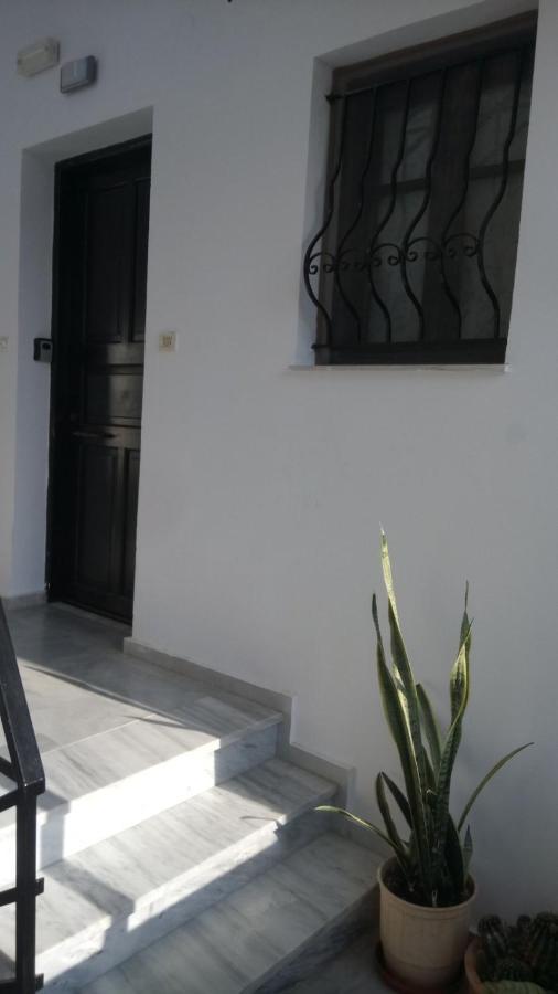 Phoeve Apt-Lovely 1-Br Rental Near The Beach كالاثاس المظهر الخارجي الصورة