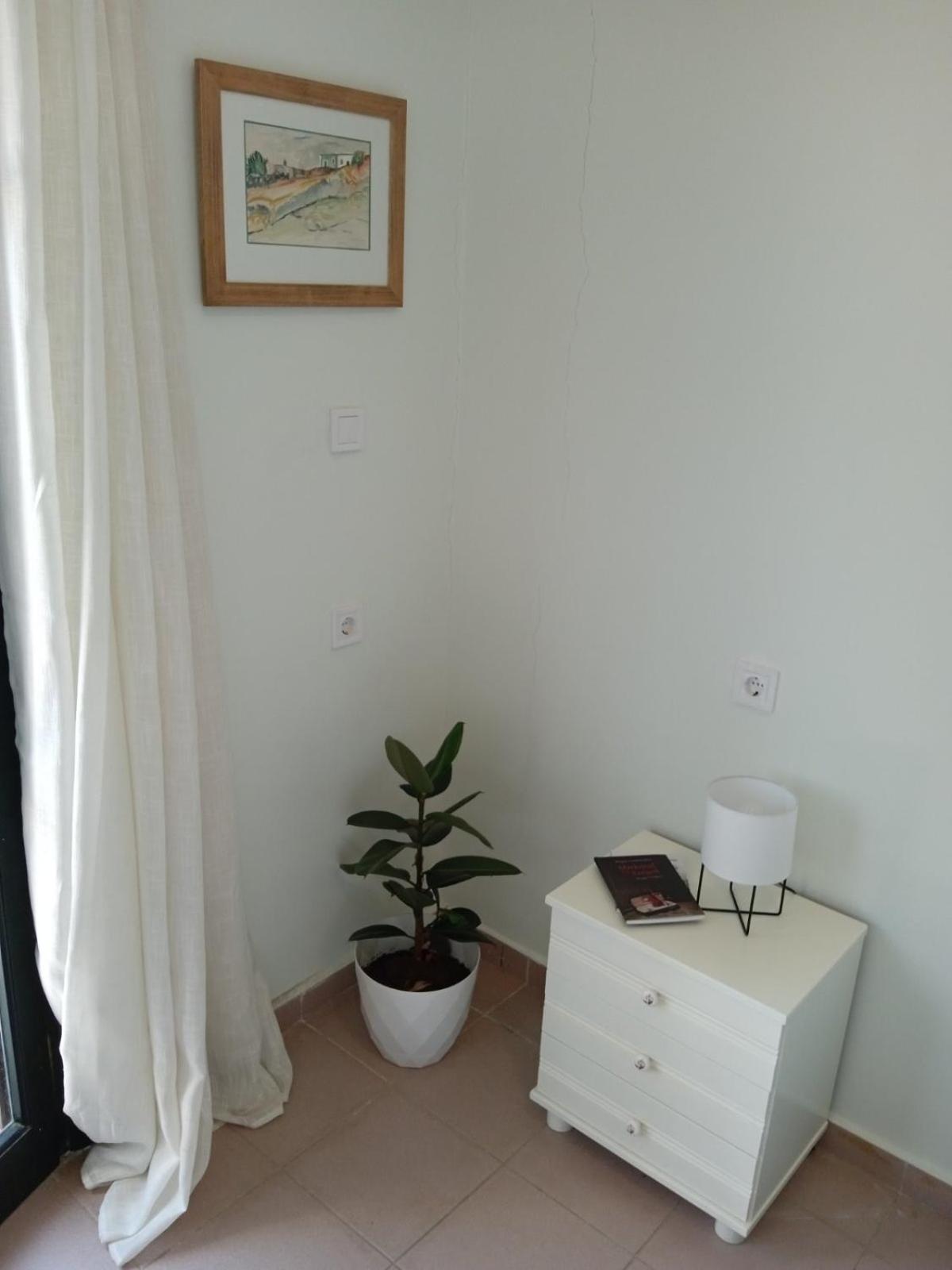 Phoeve Apt-Lovely 1-Br Rental Near The Beach كالاثاس المظهر الخارجي الصورة